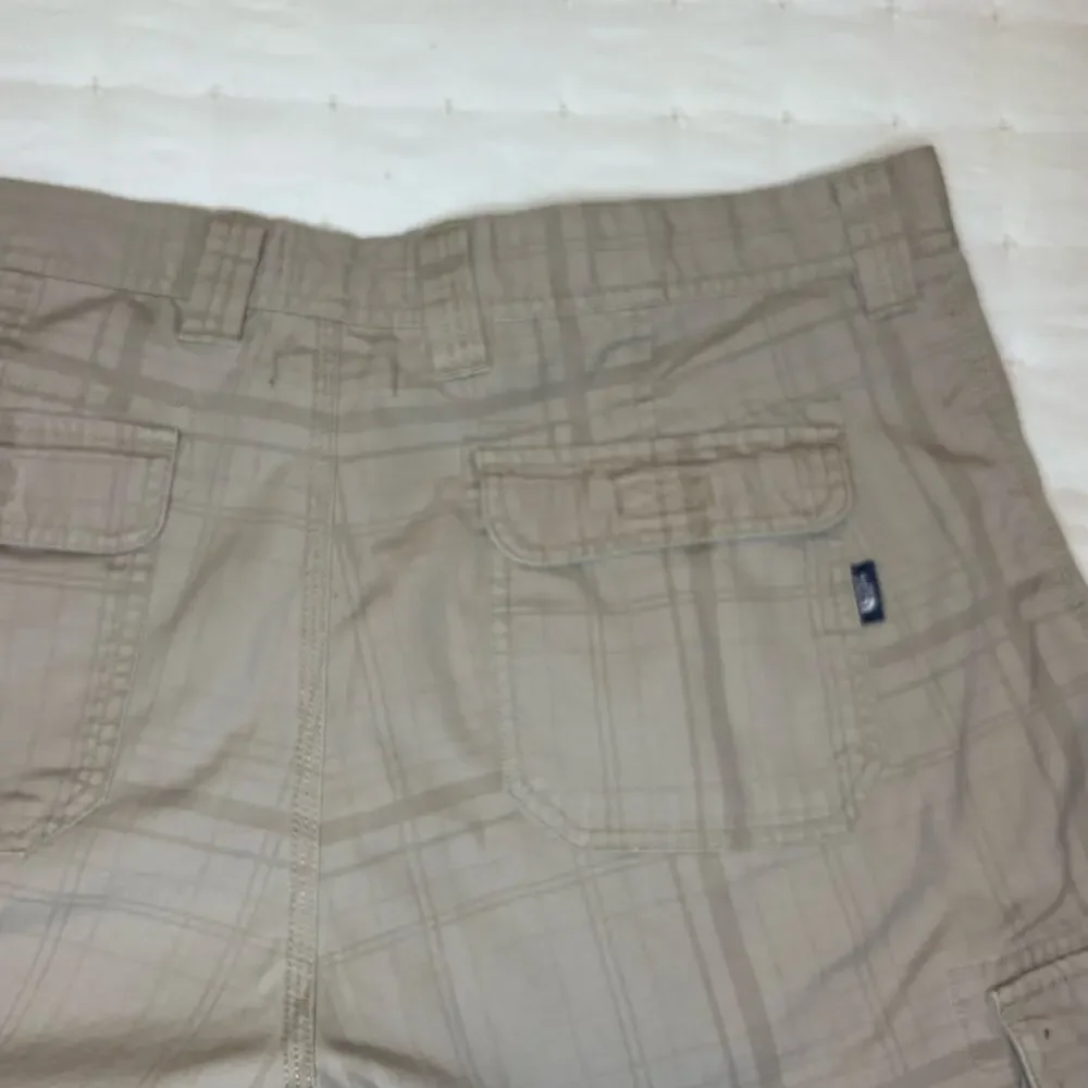 The North Face Cargo Shorts Men's 38R | Beige Plaid Ripstop Gorpcore Outdoor